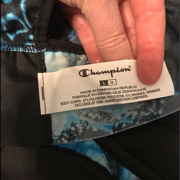 Champion Women’s Racer Back Sports Bra Size L - Picture 5 of 5